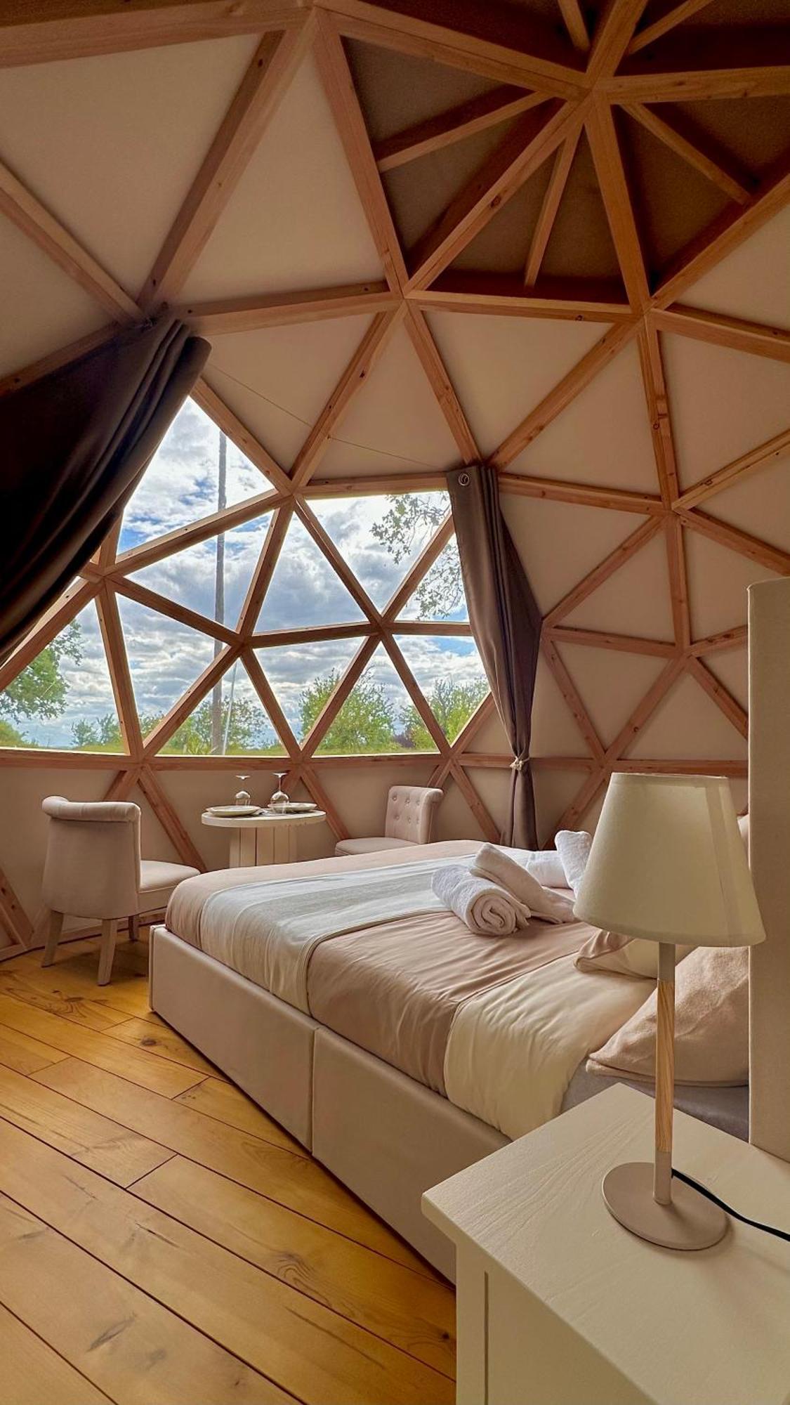 Dome Pathome Catonvielle Εξωτερικό φωτογραφία