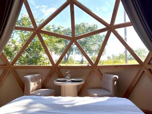 Dome Pathome Catonvielle Εξωτερικό φωτογραφία