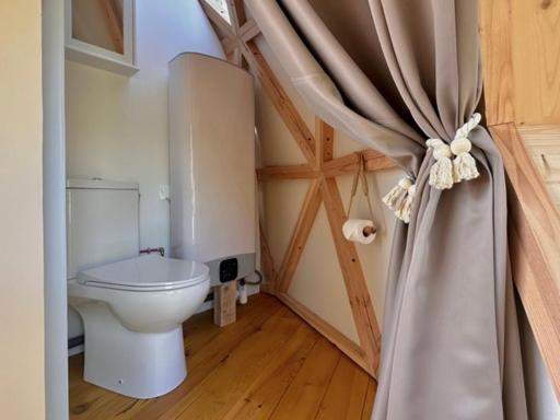 Dome Pathome Catonvielle Εξωτερικό φωτογραφία