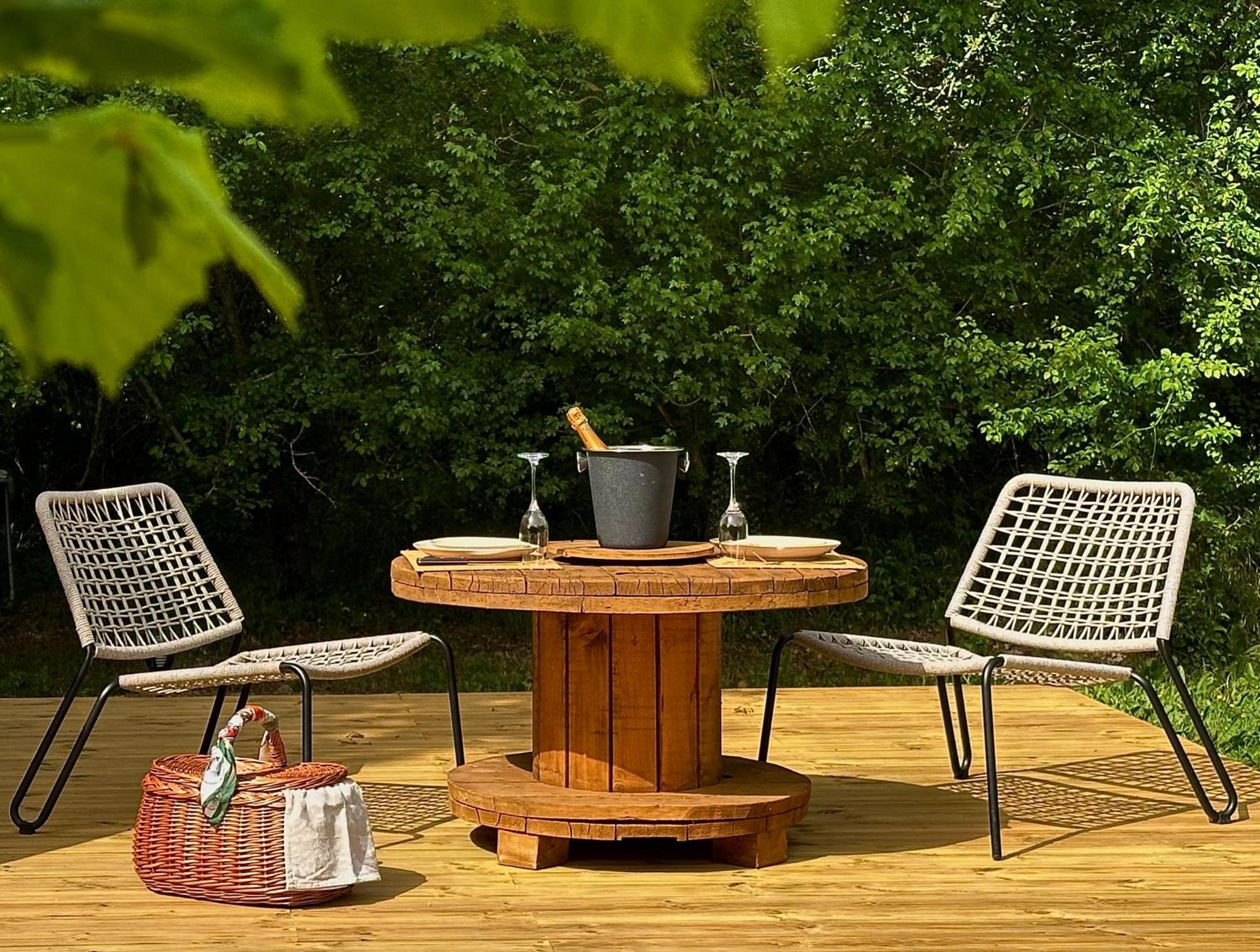 Dome Pathome Catonvielle Εξωτερικό φωτογραφία